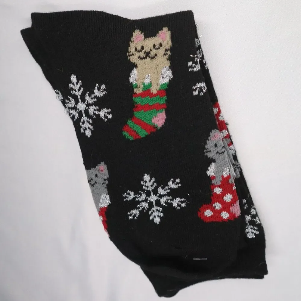 Snowflake Kitten Stocking Holiday Socks Shimmery NEW Size 5-10 Shine